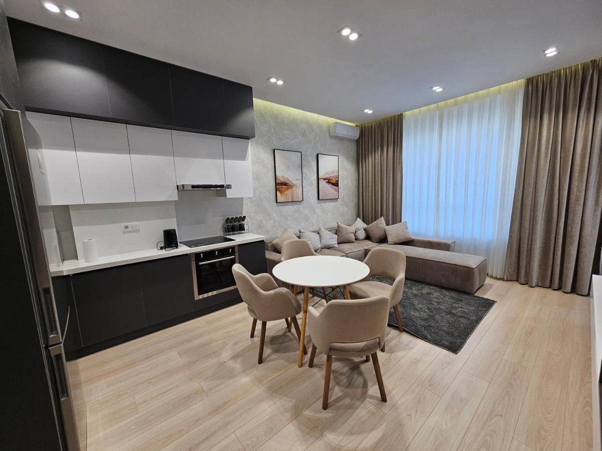 Magnificent Apartment In Nrg Oybek Tashkent Ngoại thất bức ảnh